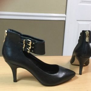 Women size 5.5 medium